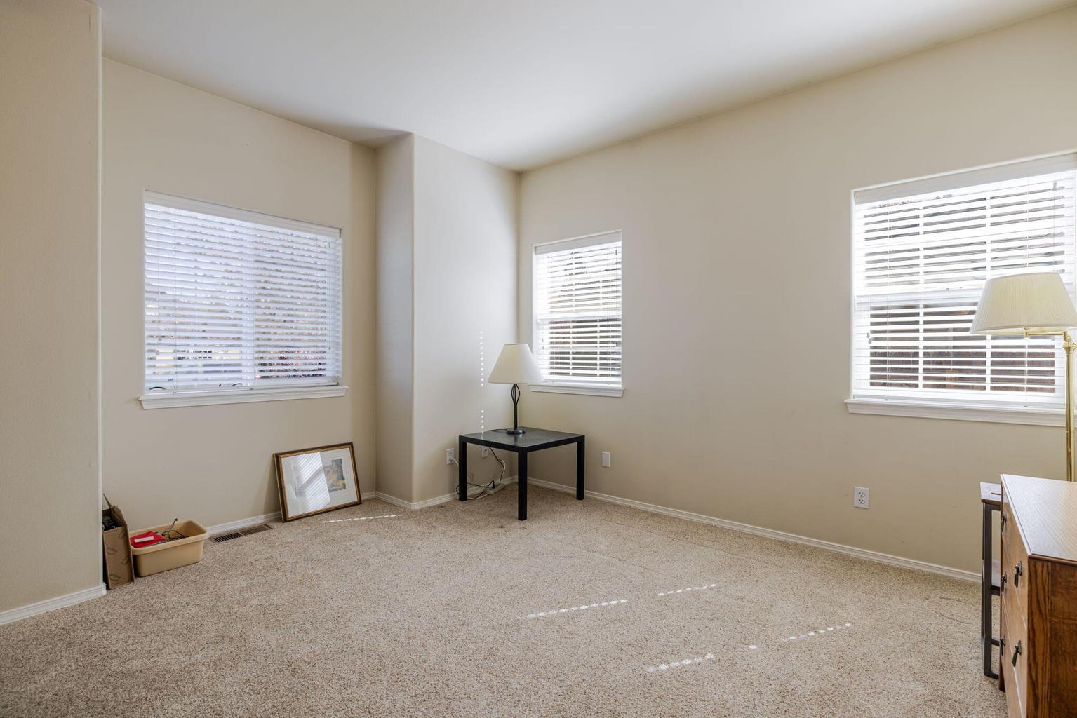 Photo of 2241 SE Pilatus Lane 28 of 36