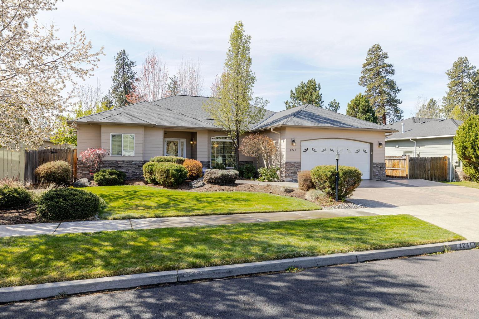 Photo of 2241 SE Pilatus Lane 36 of 36