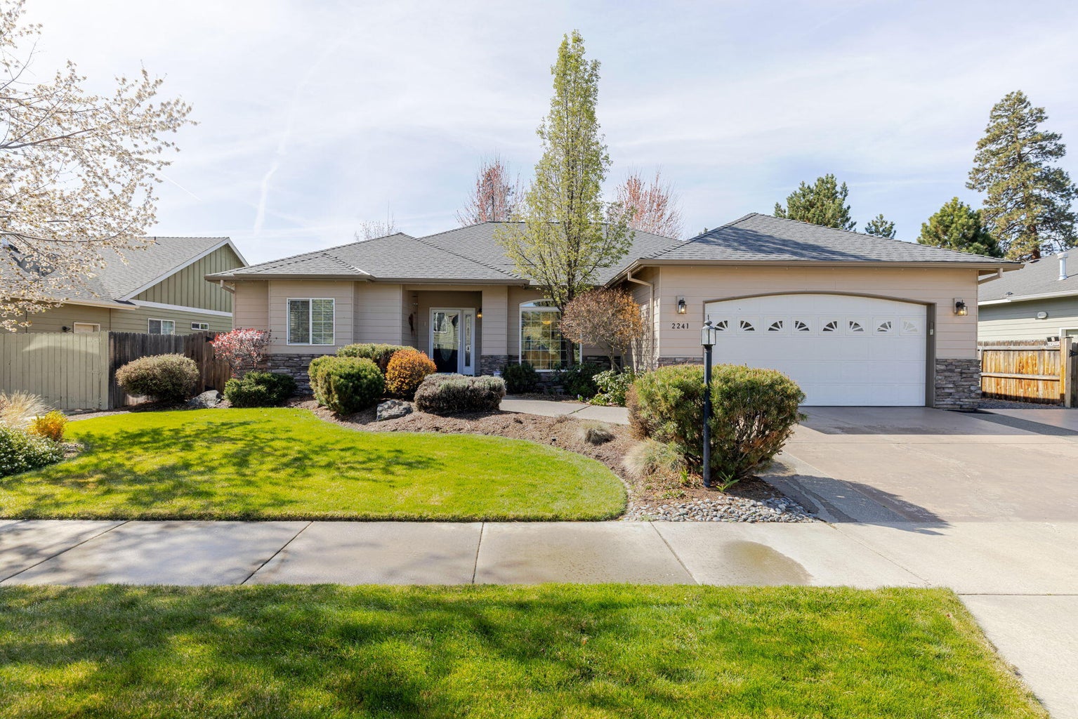 Photo of 2241 SE Pilatus Lane 34 of 36