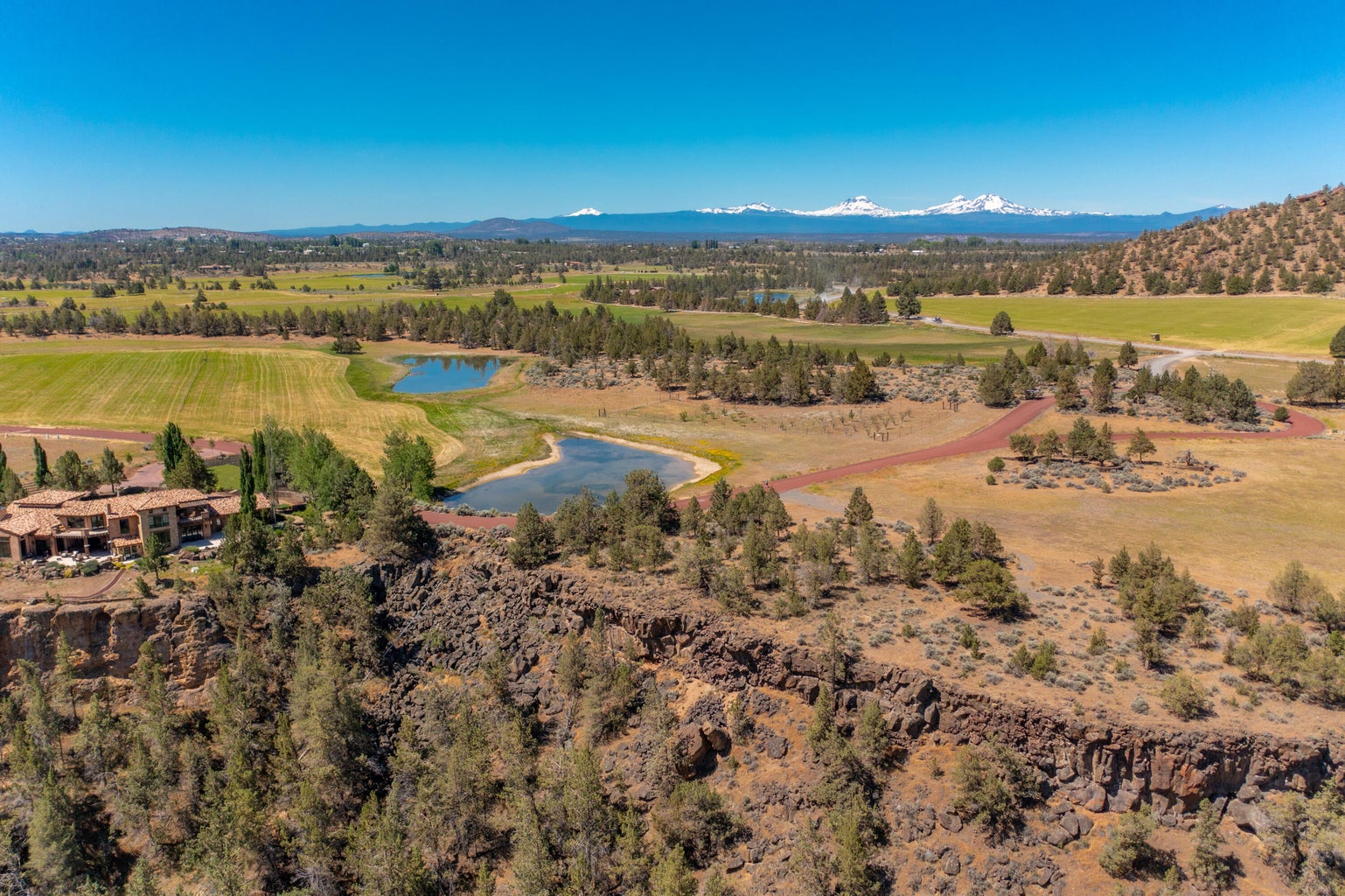 Photo of 11850 NE Canyons Ranch Drive 16 of 28