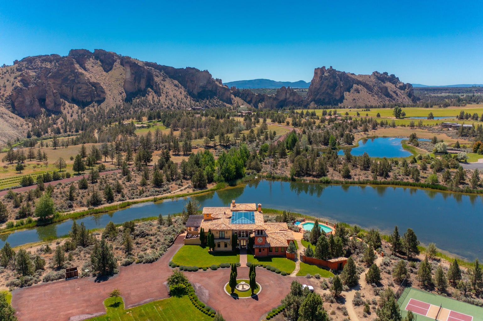 Photo of 11850 NE Canyons Ranch Drive 24 of 28