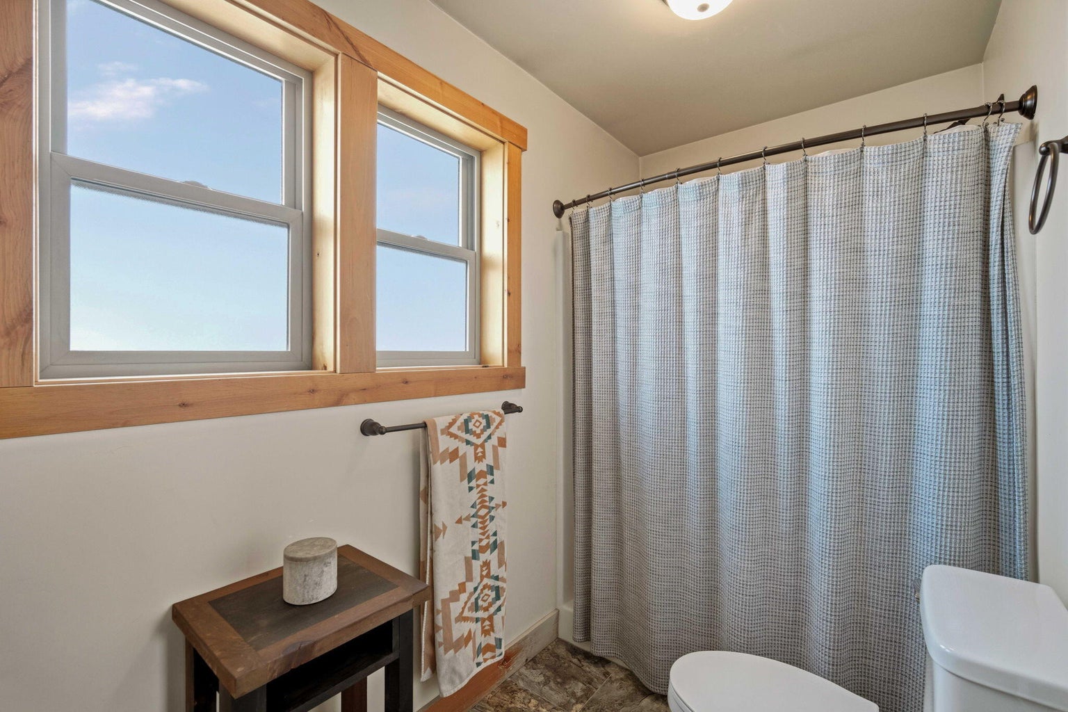 Upstairs bath with step in shower