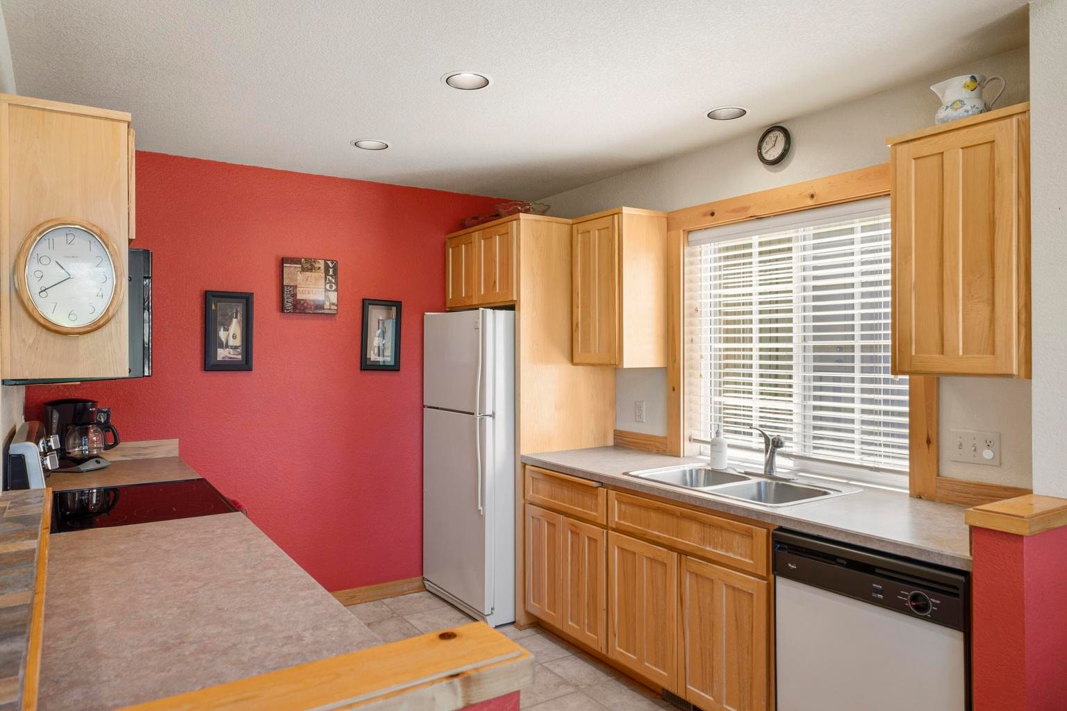 Photo of 1643 Prairie Falcon Drive 21 of 65