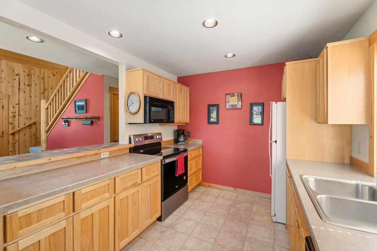 Photo of 1643 Prairie Falcon Drive 23 of 65
