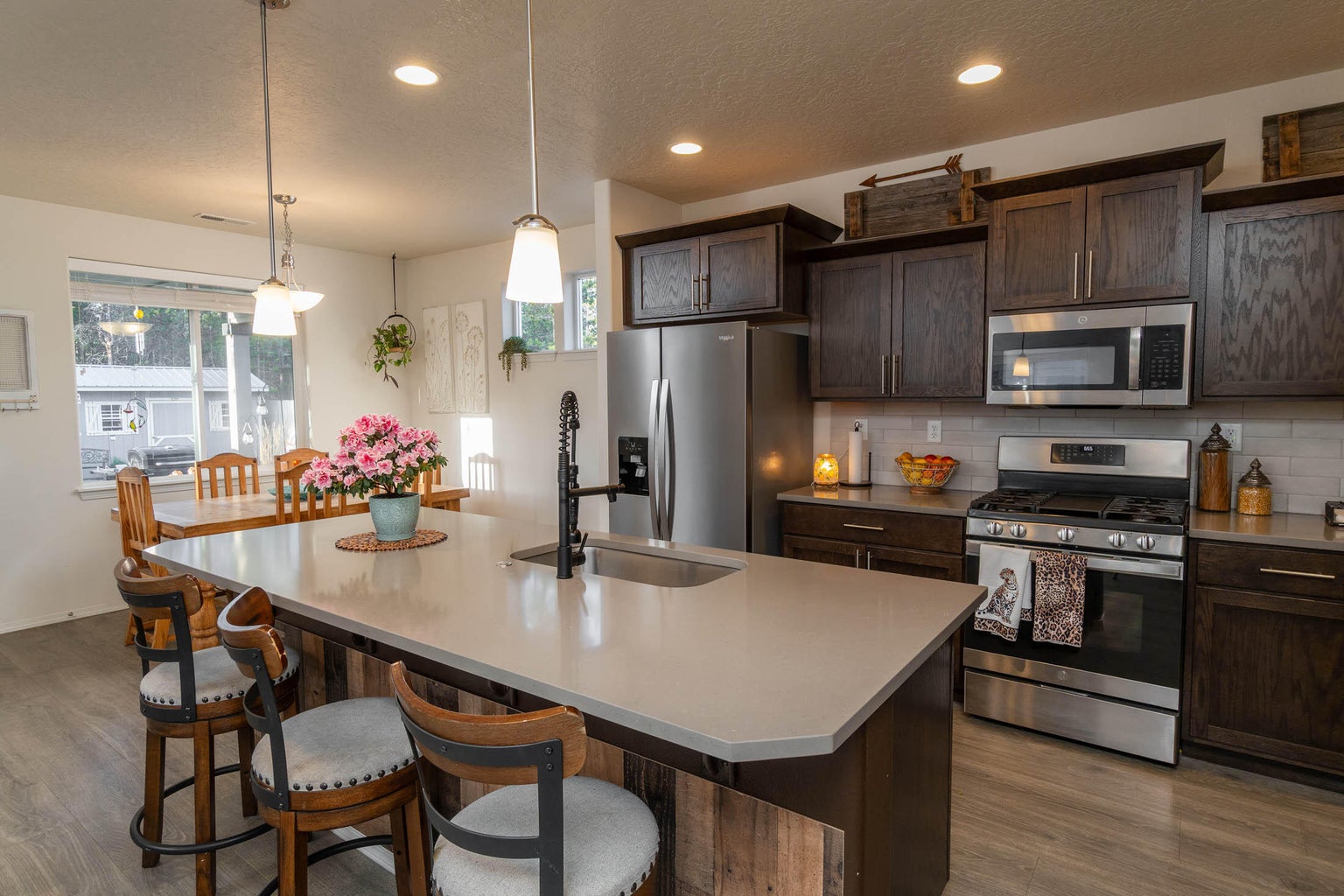 Photo of 16614 Landing Court 30 of 55