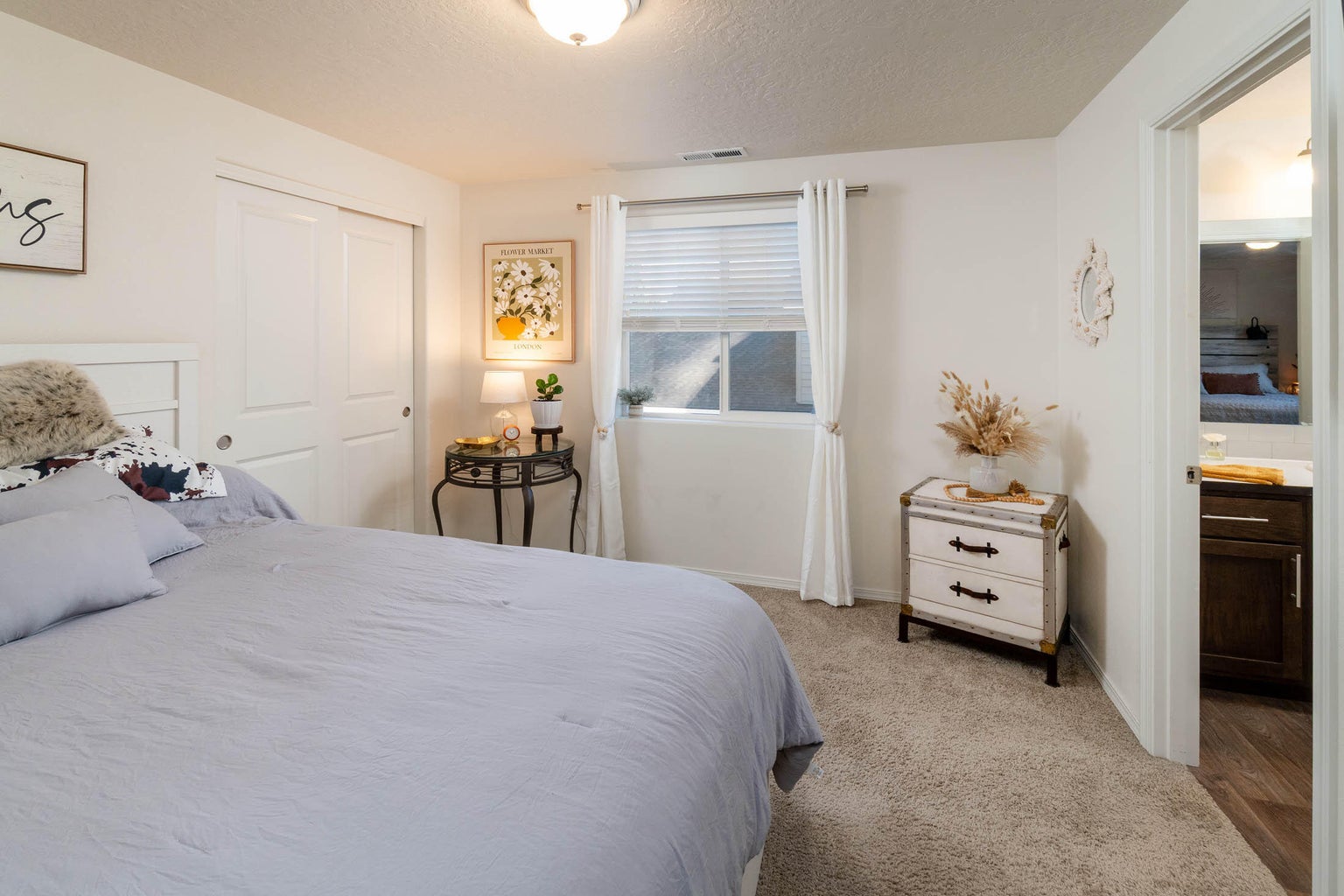 Photo of 16614 Landing Court 39 of 55