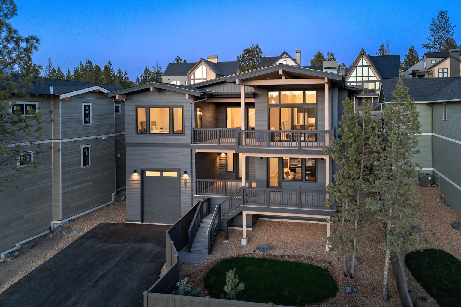 Photo of 3027 NW Polarstar Avenue 32 of 48