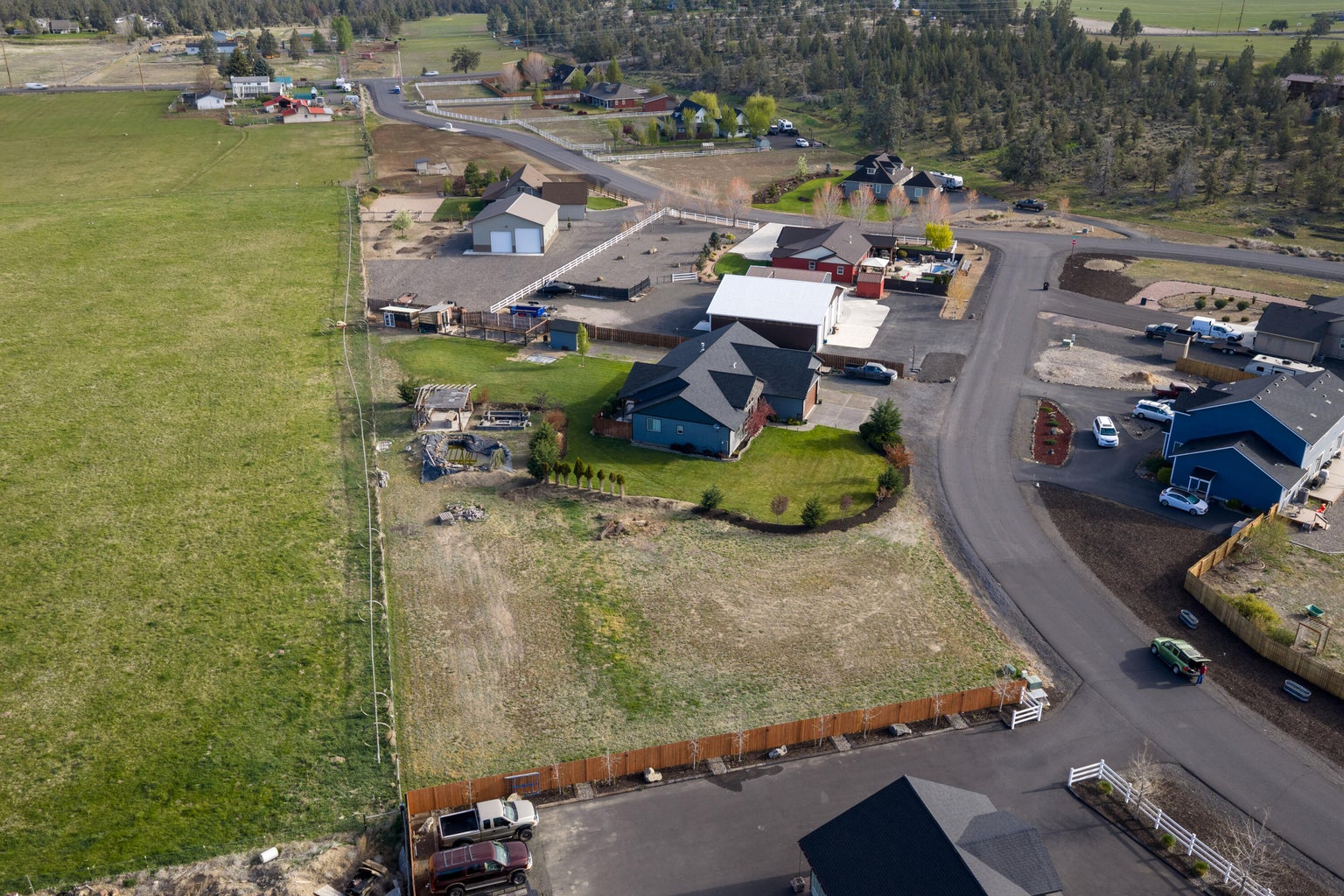 Photo of 4437 NW Glenn Meadow Loop 5 of 31