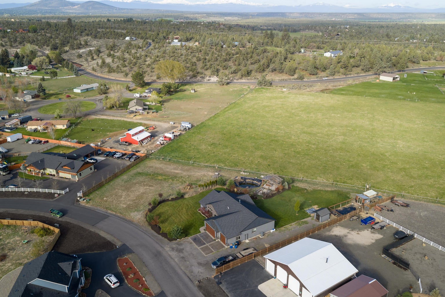 Photo of 4437 NW Glenn Meadow Loop 4 of 31