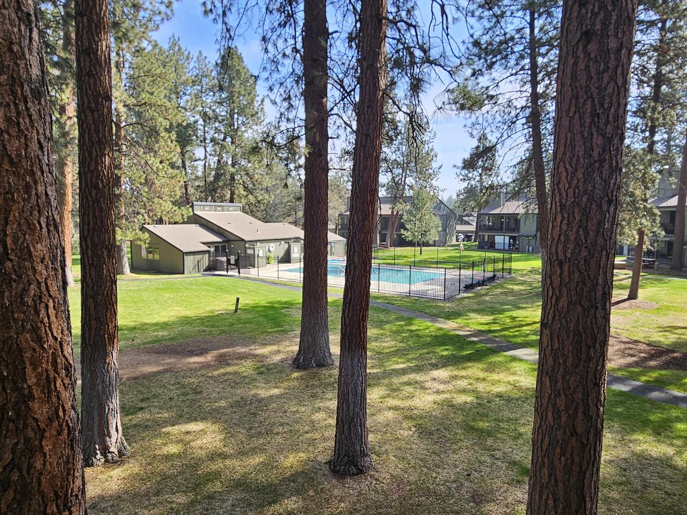 Photo of 821 E Desperado Trail 21 of 33