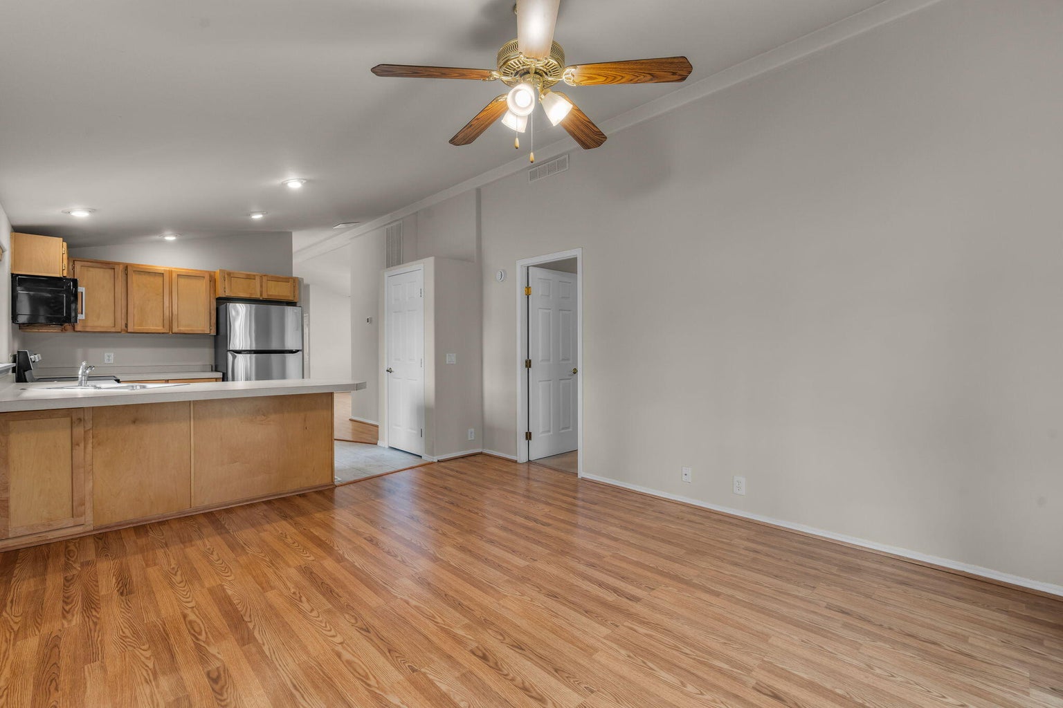 Photo of 599 N Tam Rim Drive 11 of 31