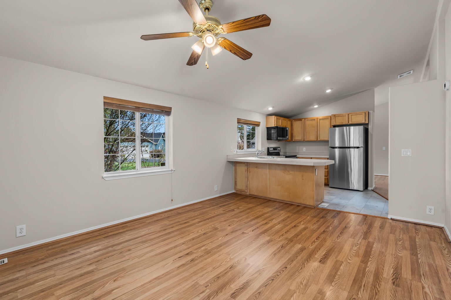 Photo of 599 N Tam Rim Drive 10 of 31