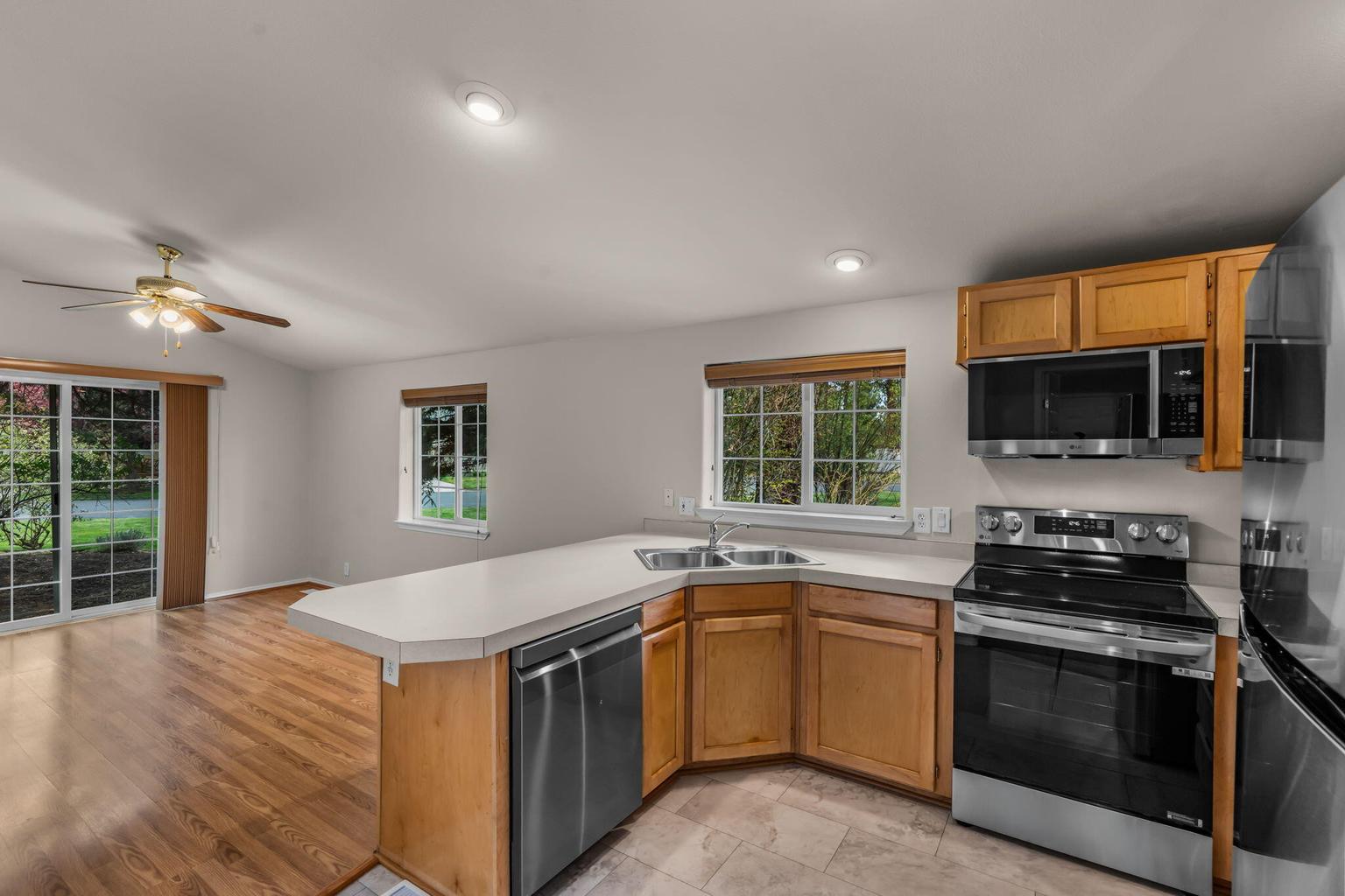 Photo of 599 N Tam Rim Drive 8 of 31