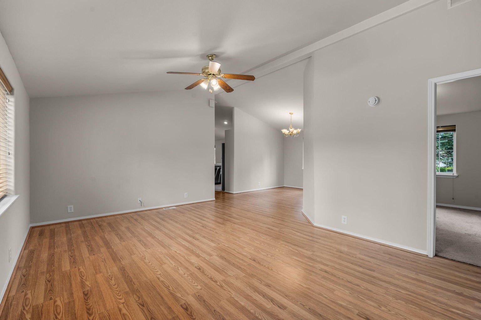 Photo of 599 N Tam Rim Drive 5 of 31