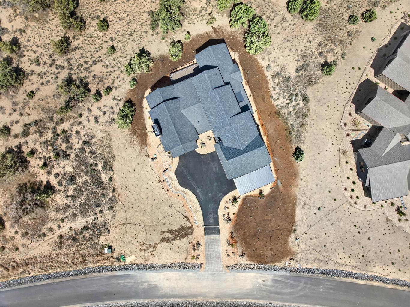 Birds-eye view of the home's footprint