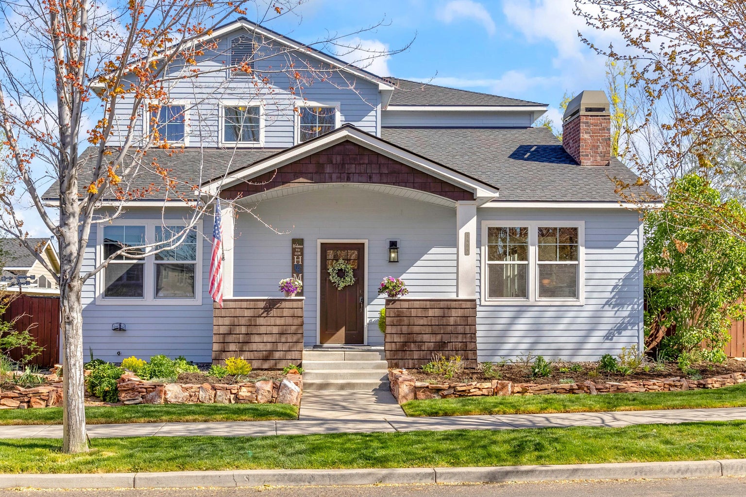 Photo of 1405 NE Hudspeth Road 1 of 38