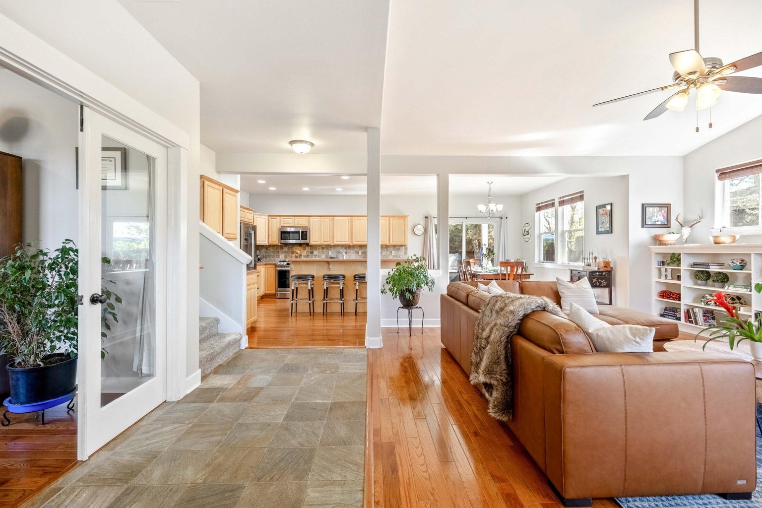 Photo of 1405 NE Hudspeth Road 2 of 38