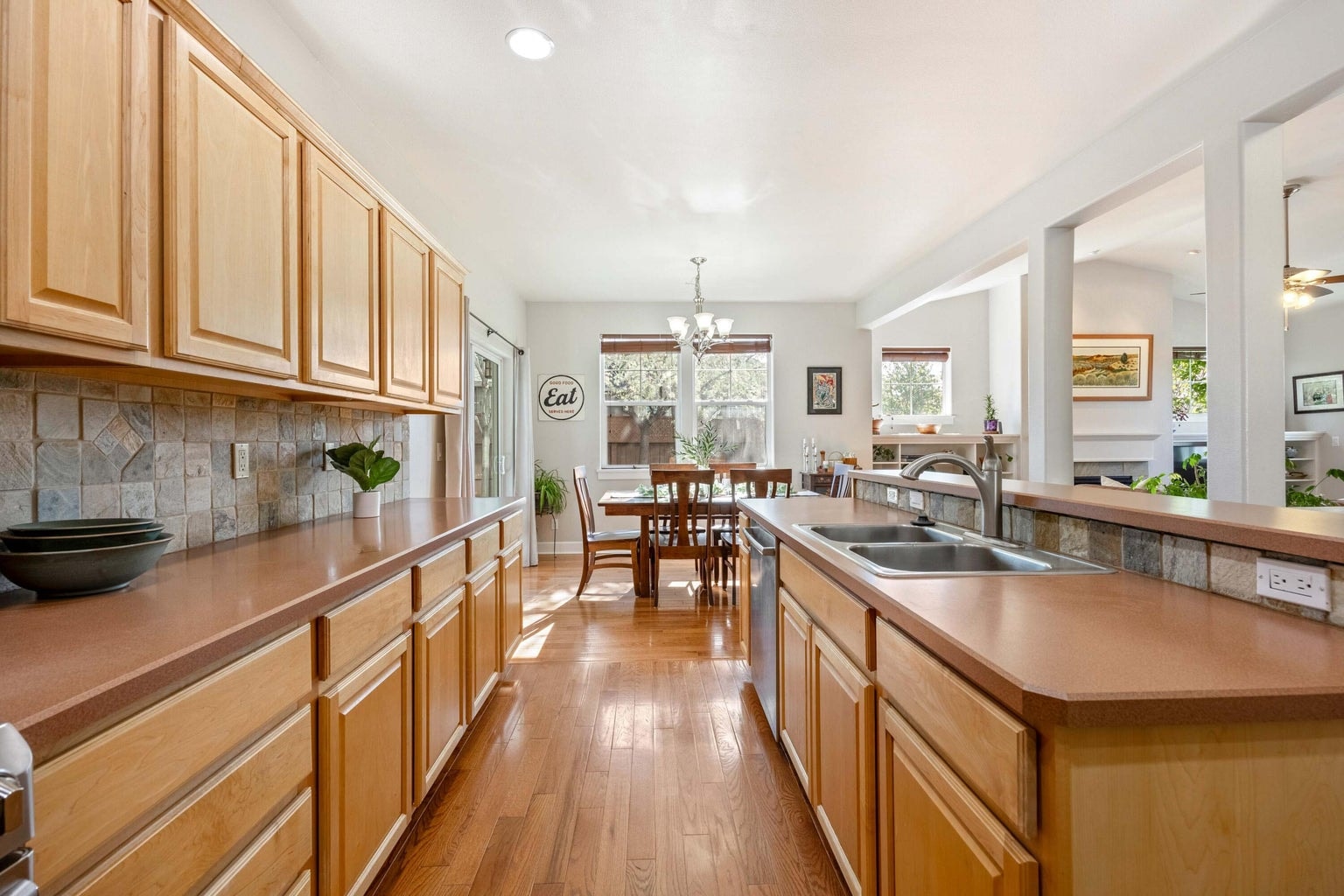 Photo of 1405 NE Hudspeth Road 10 of 38