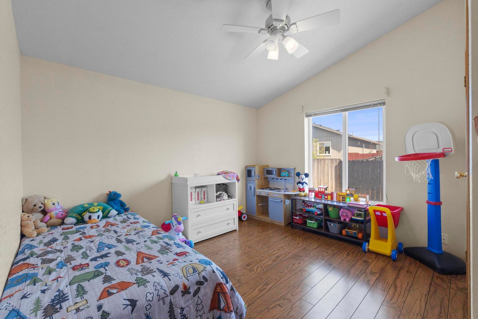 Photo of 605 SE Kinkade Road 16 of 44