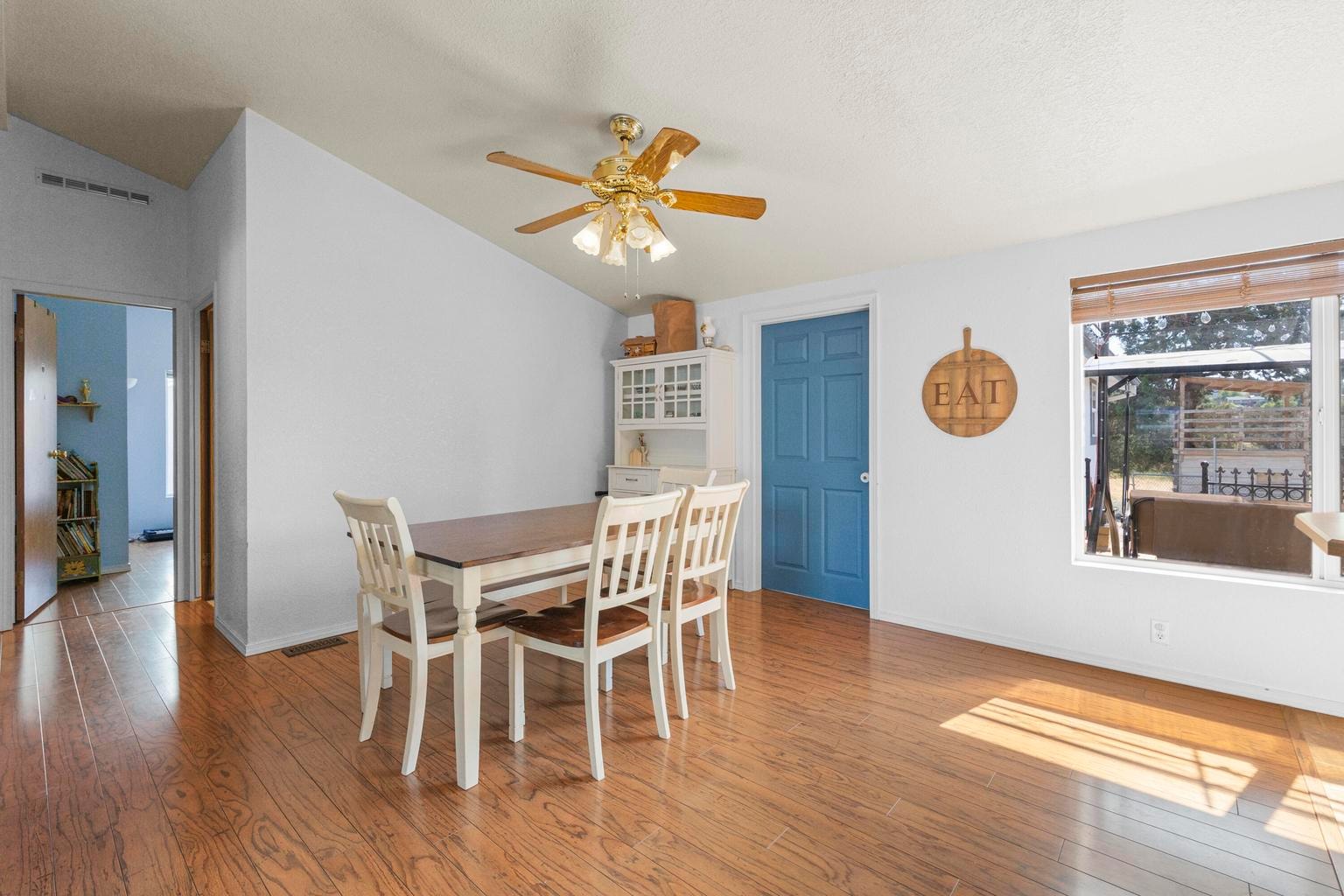 Photo of 605 SE Kinkade Road 8 of 44