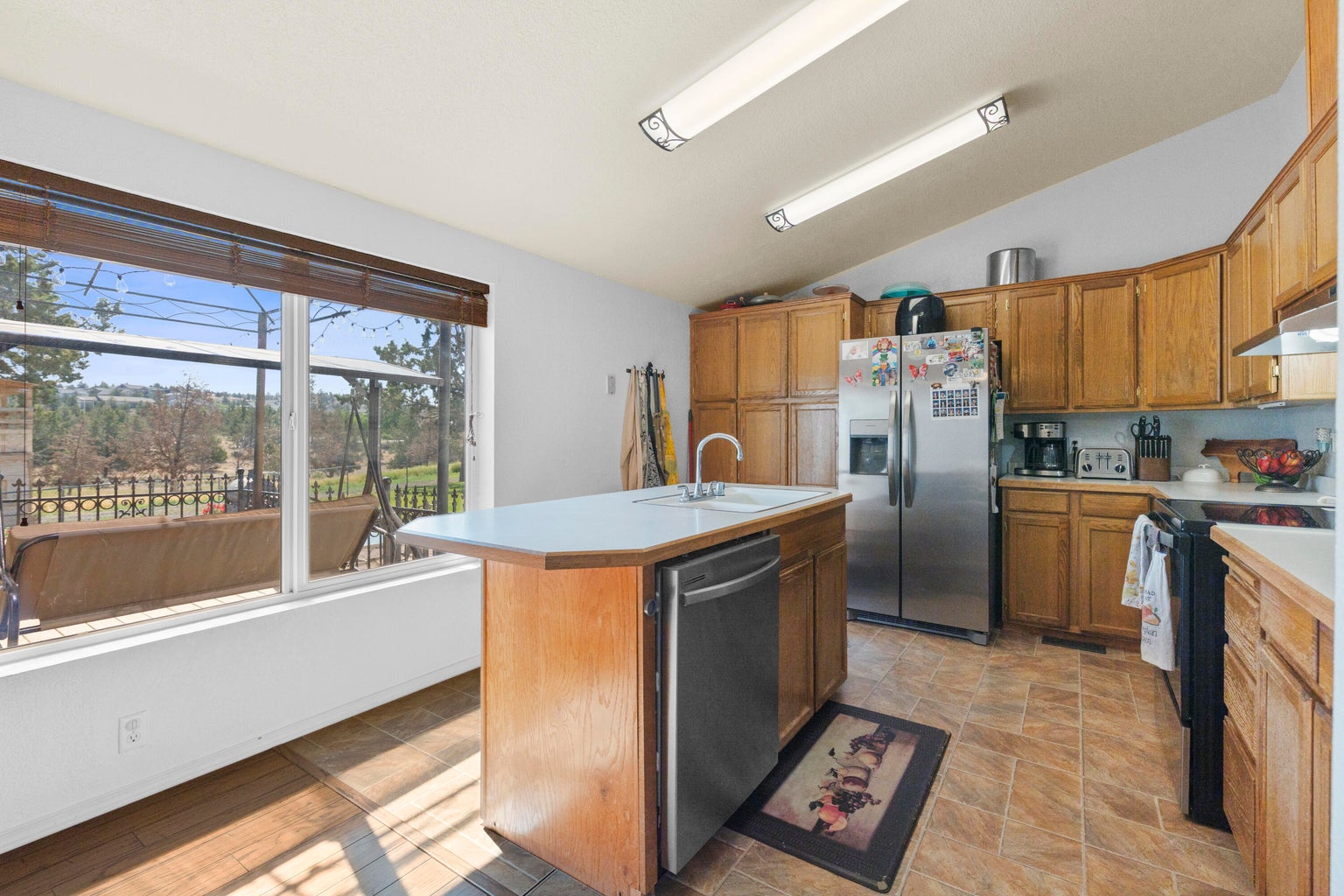 Photo of 605 SE Kinkade Road 10 of 44