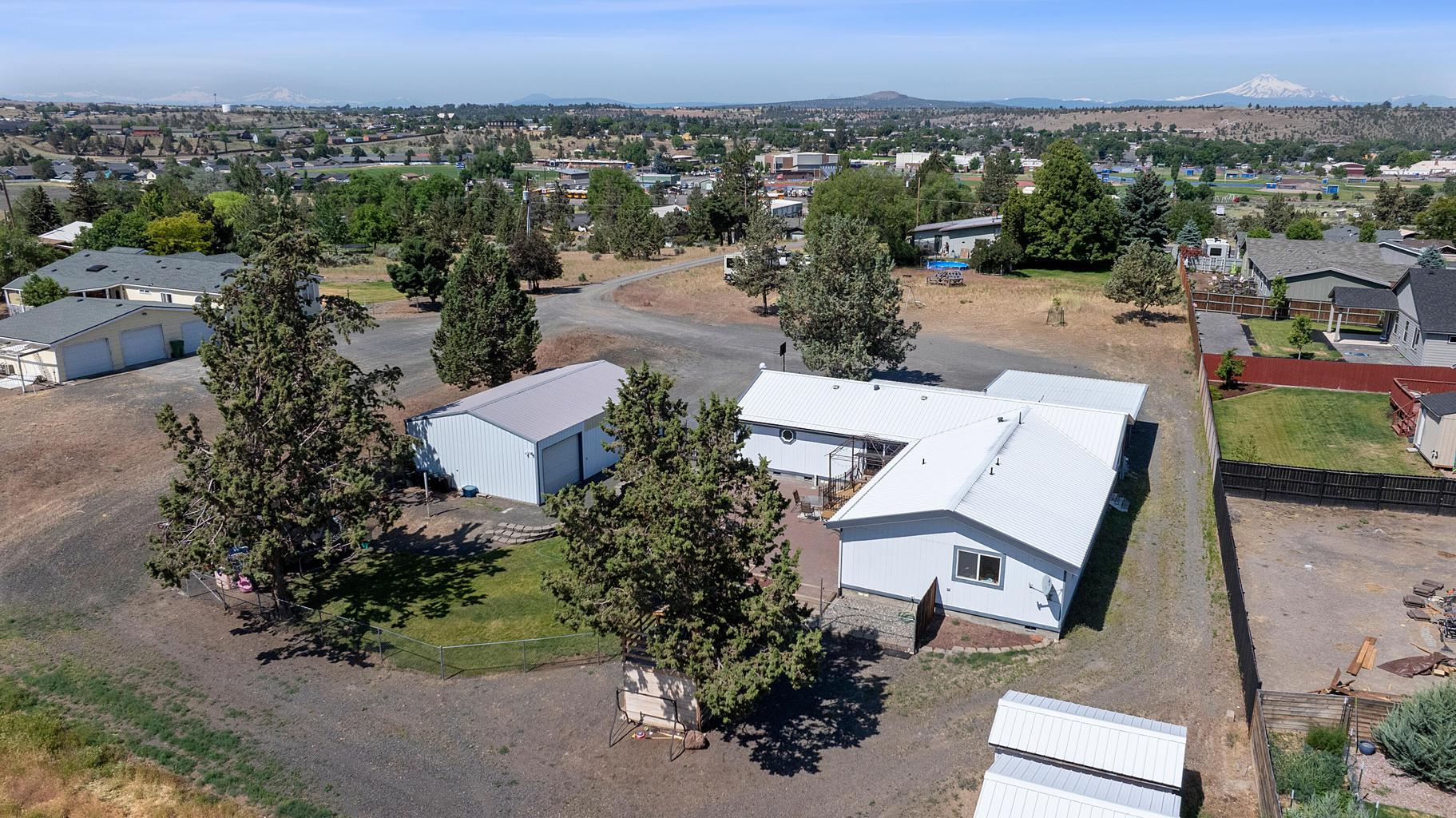 Photo of 605 SE Kinkade Road 43 of 44