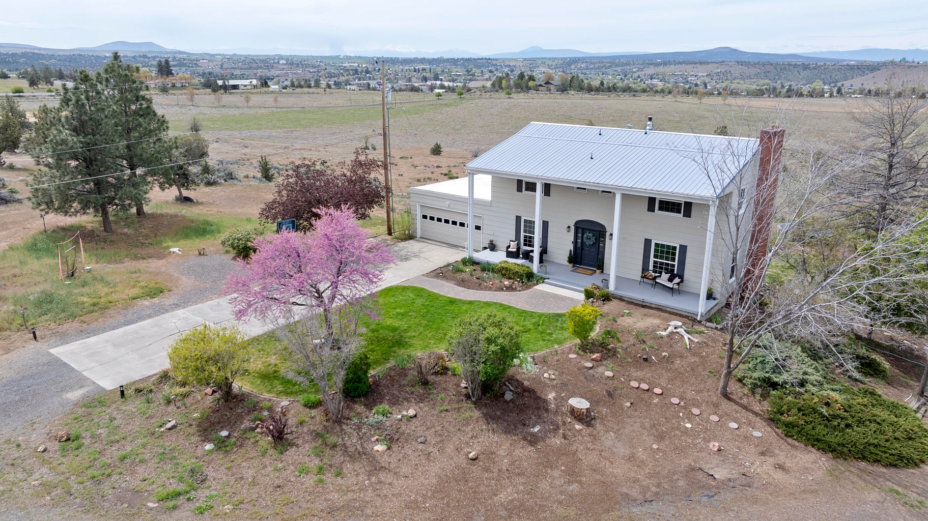 Photo of 1103 NE Richard Lane 52 of 52