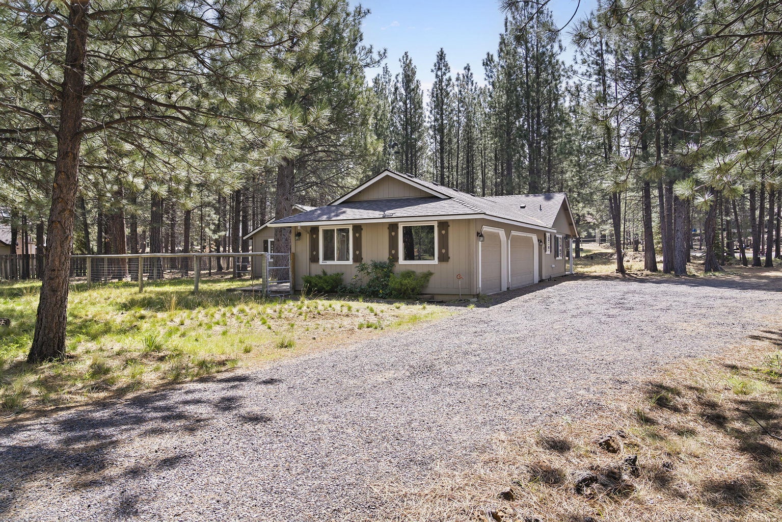 Photo of 14485 Mountain View Loop 21 of 44