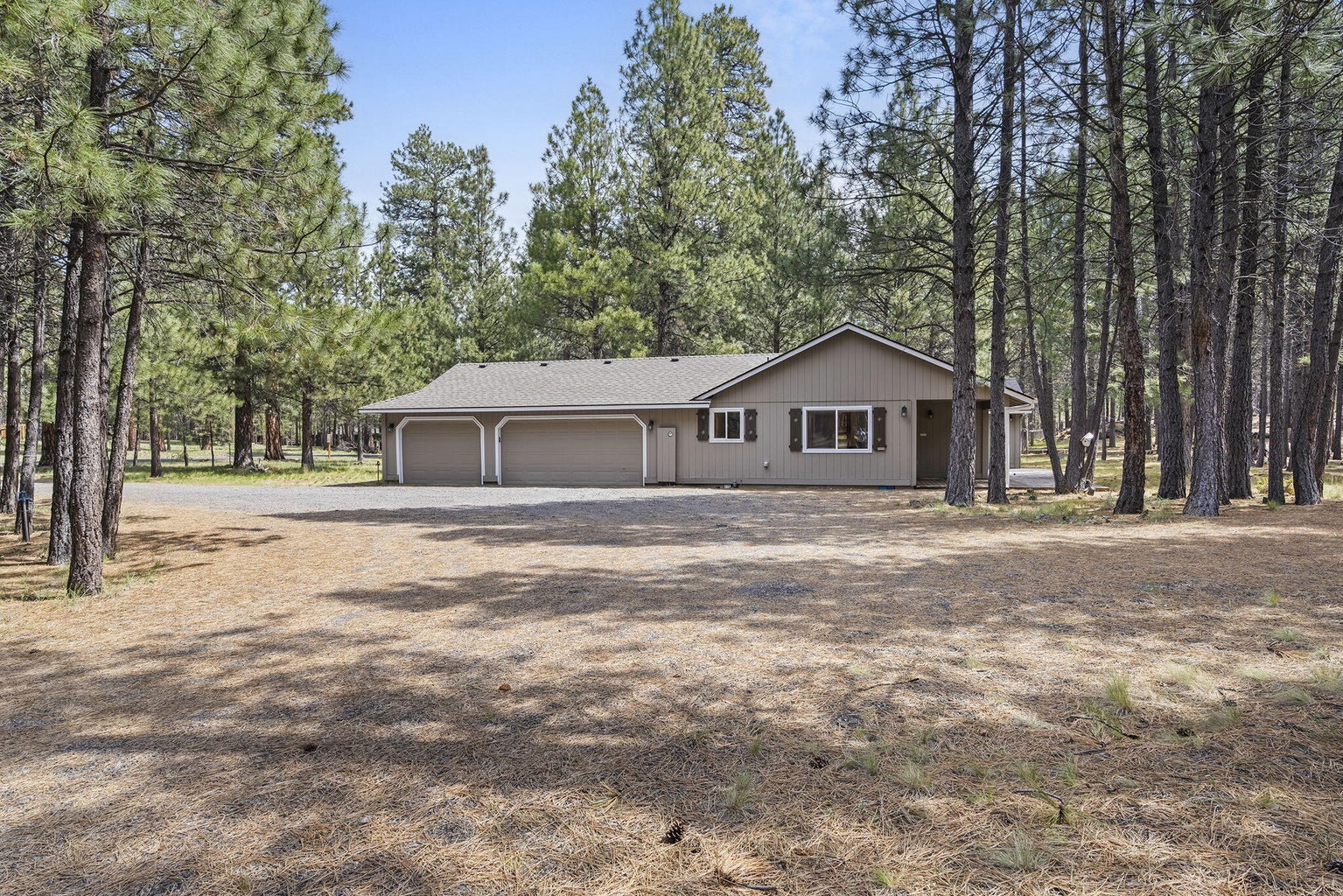 Photo of 14485 Mountain View Loop 2 of 44