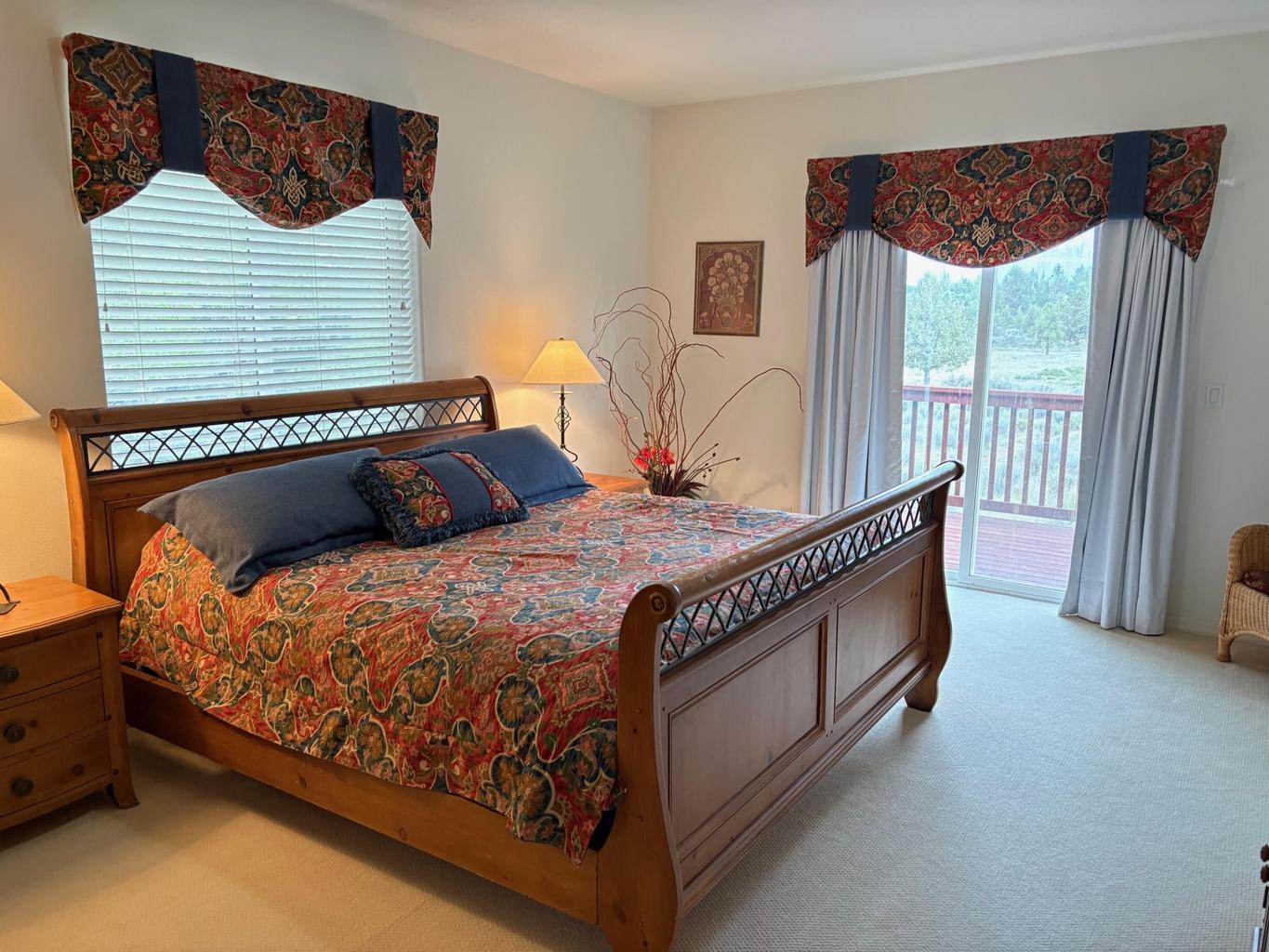 Photo of 476 Nutcracker Drive 5 of 11