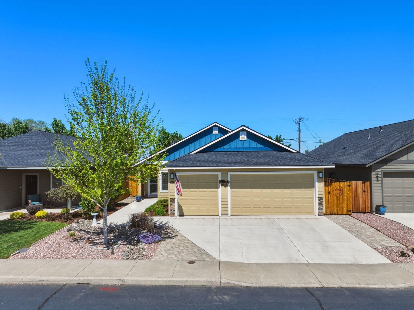 3-car garage