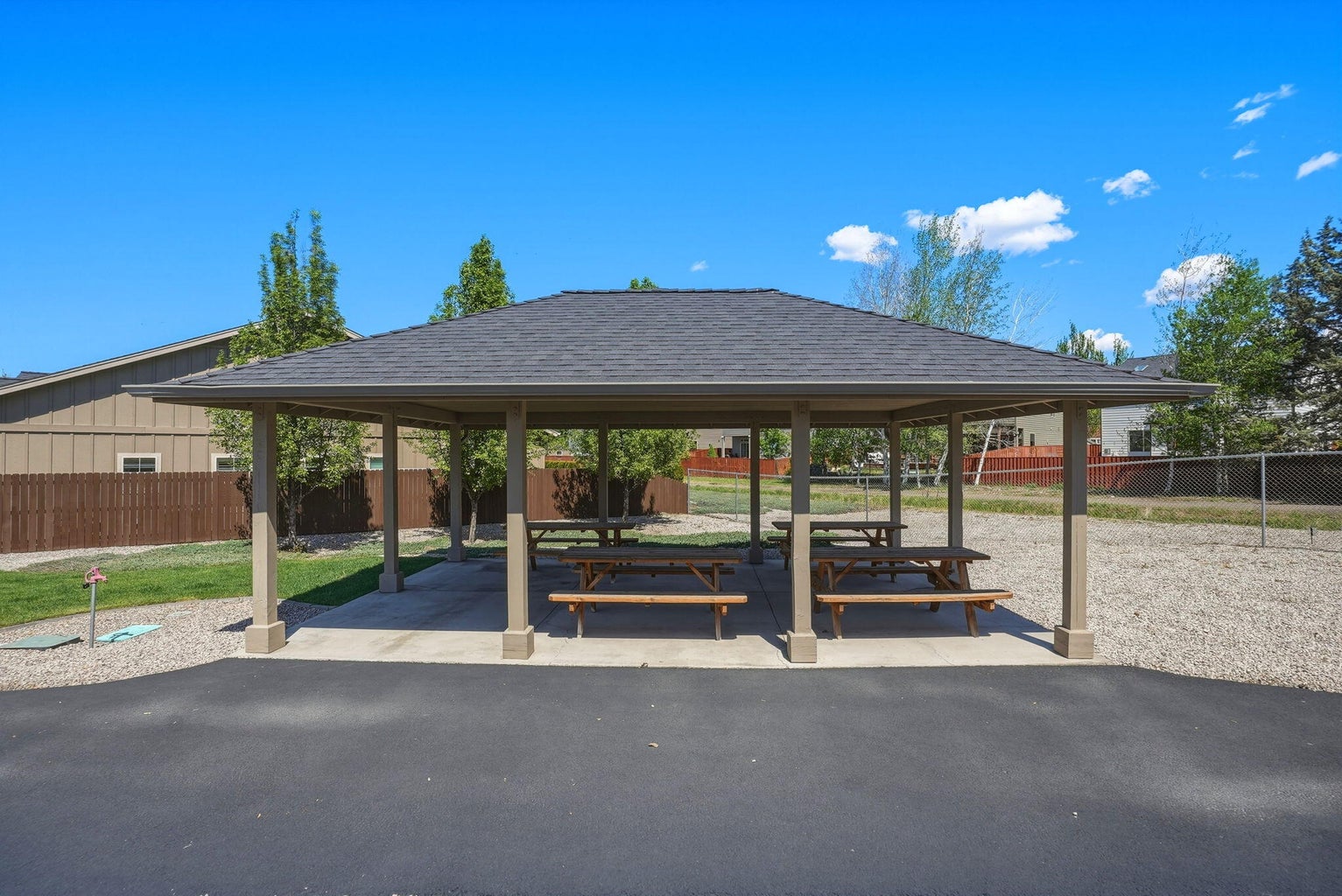 HOA shaded picnic area