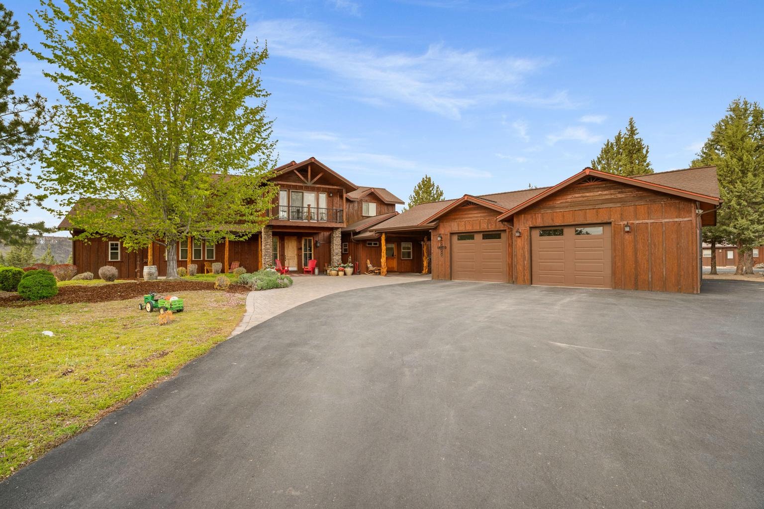 Photo of 3900 SE Riverview Road 2 of 91