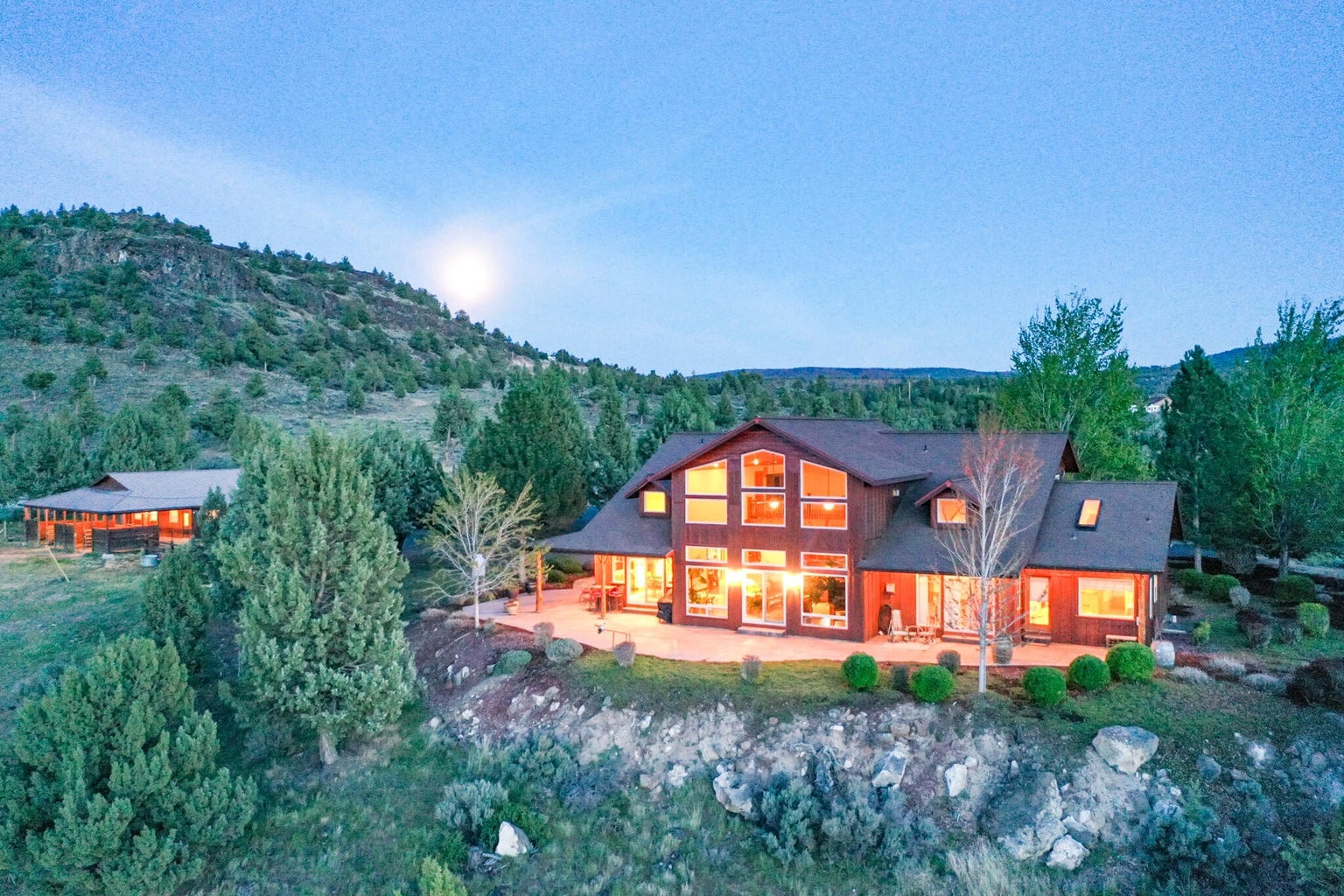 Photo of 3900 SE Riverview Road 4 of 91