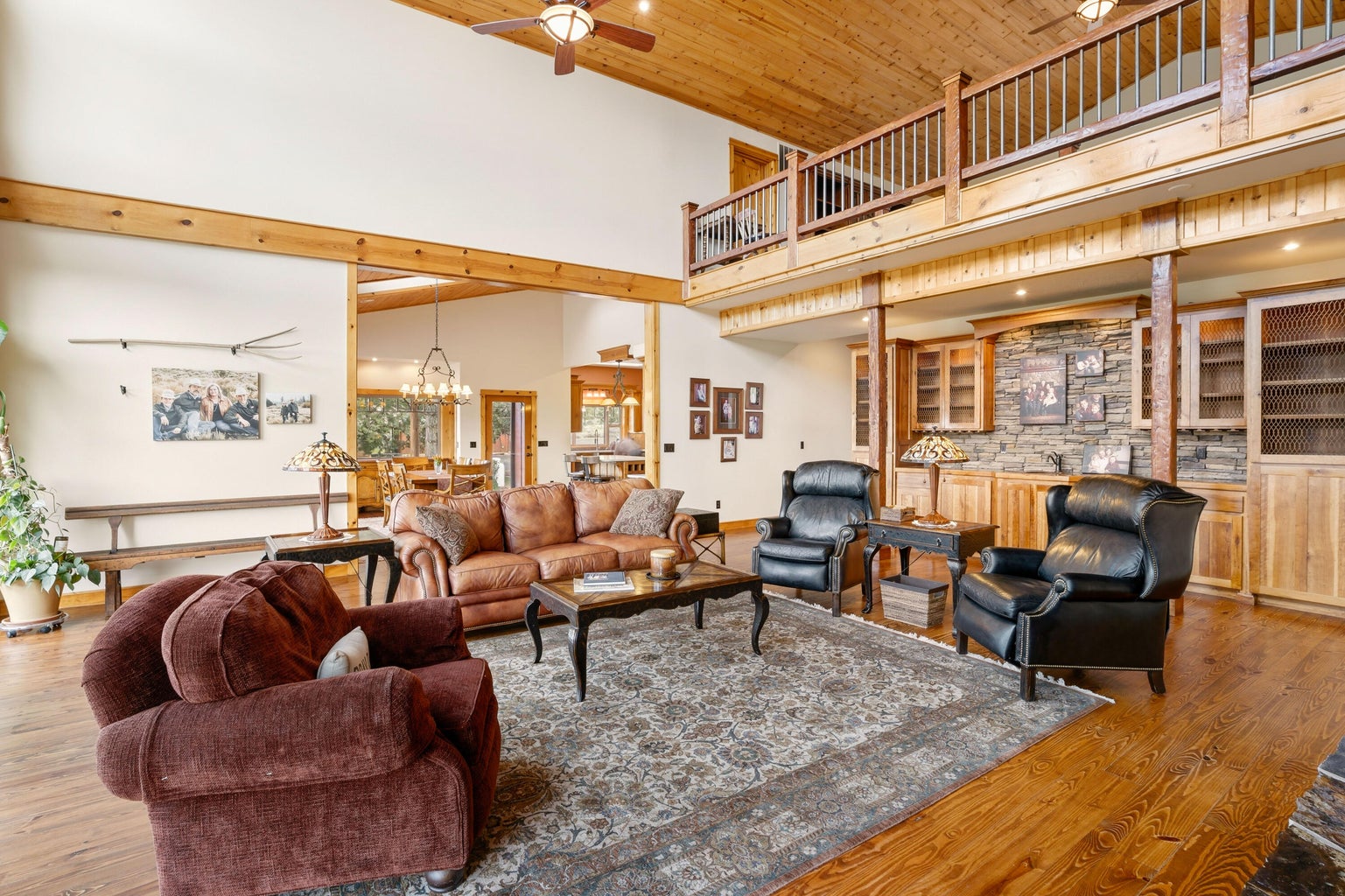 Photo of 3900 SE Riverview Road 16 of 91