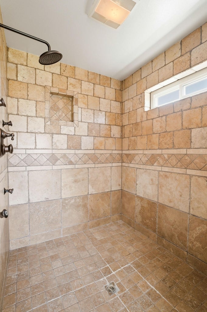 Photo of 3900 SE Riverview Road 30 of 91