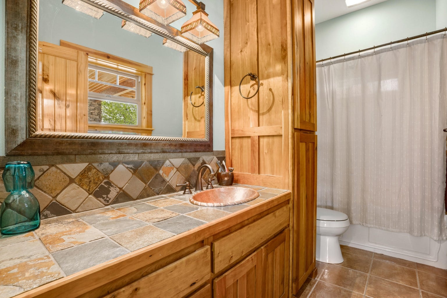 Photo of 3900 SE Riverview Road 44 of 91