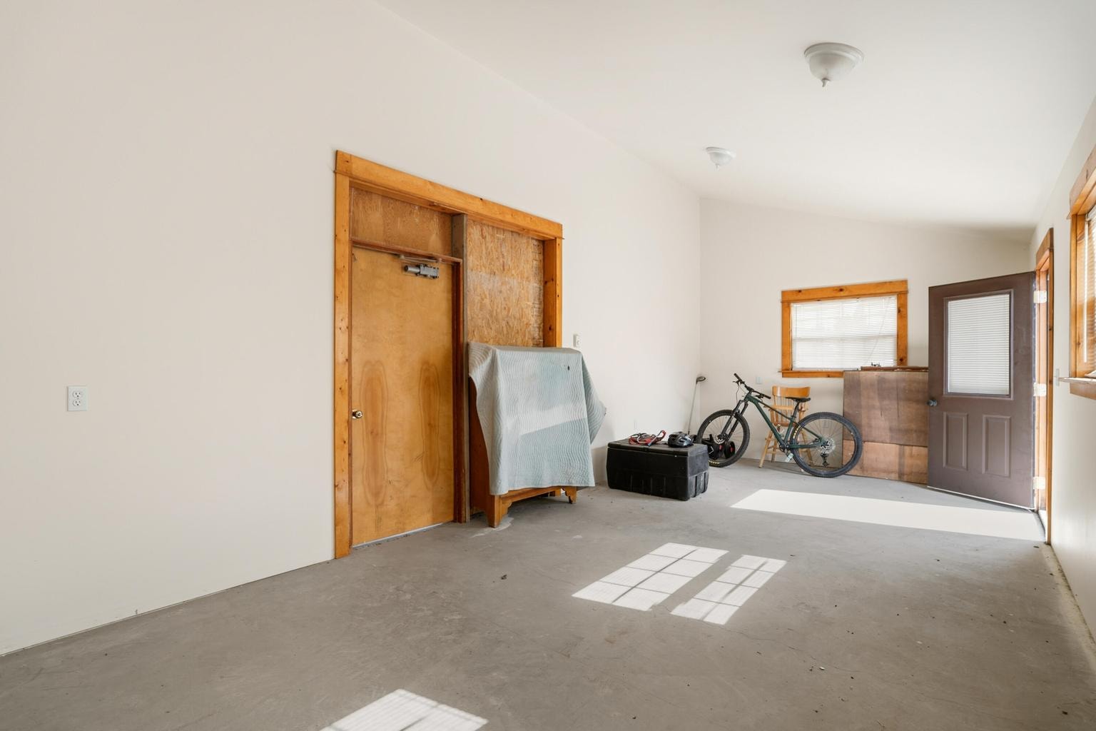 Photo of 3900 SE Riverview Road 60 of 91