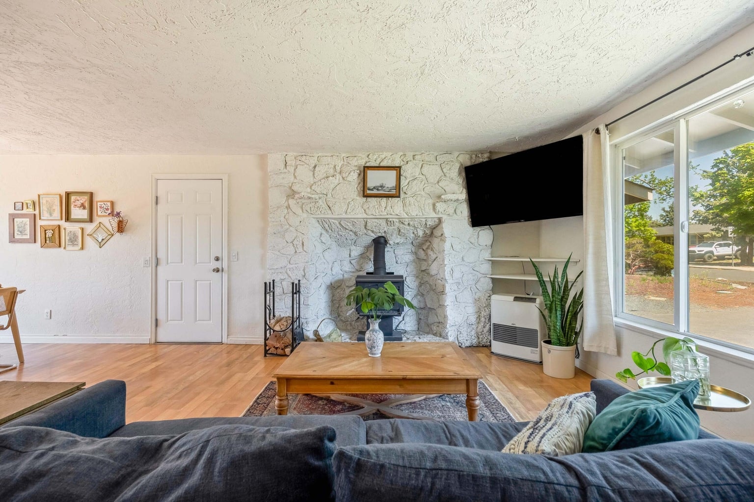 Photo of 63609 Hunters Circle 5 of 37
