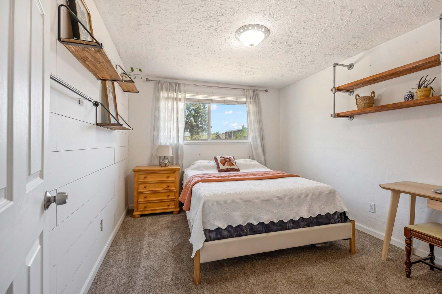 Photo of 63609 Hunters Circle 15 of 37