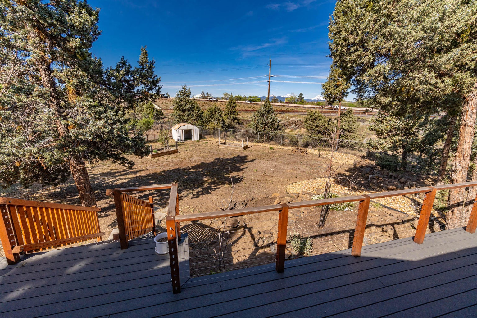 Rear Deck/yard