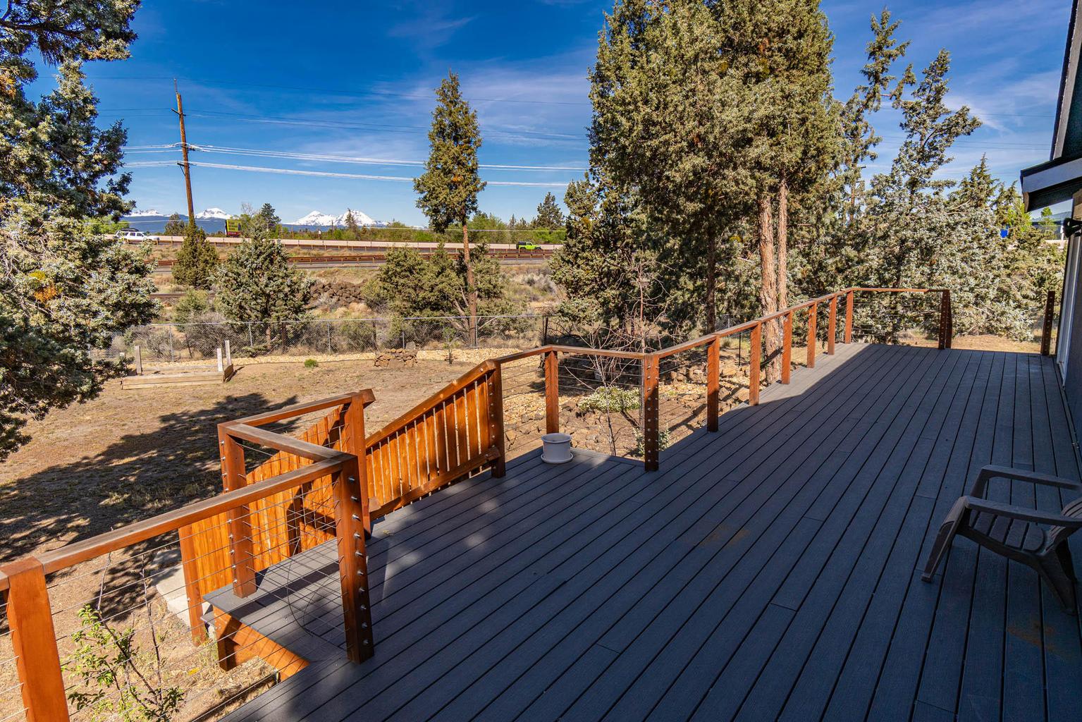 Rear Deck/Yard