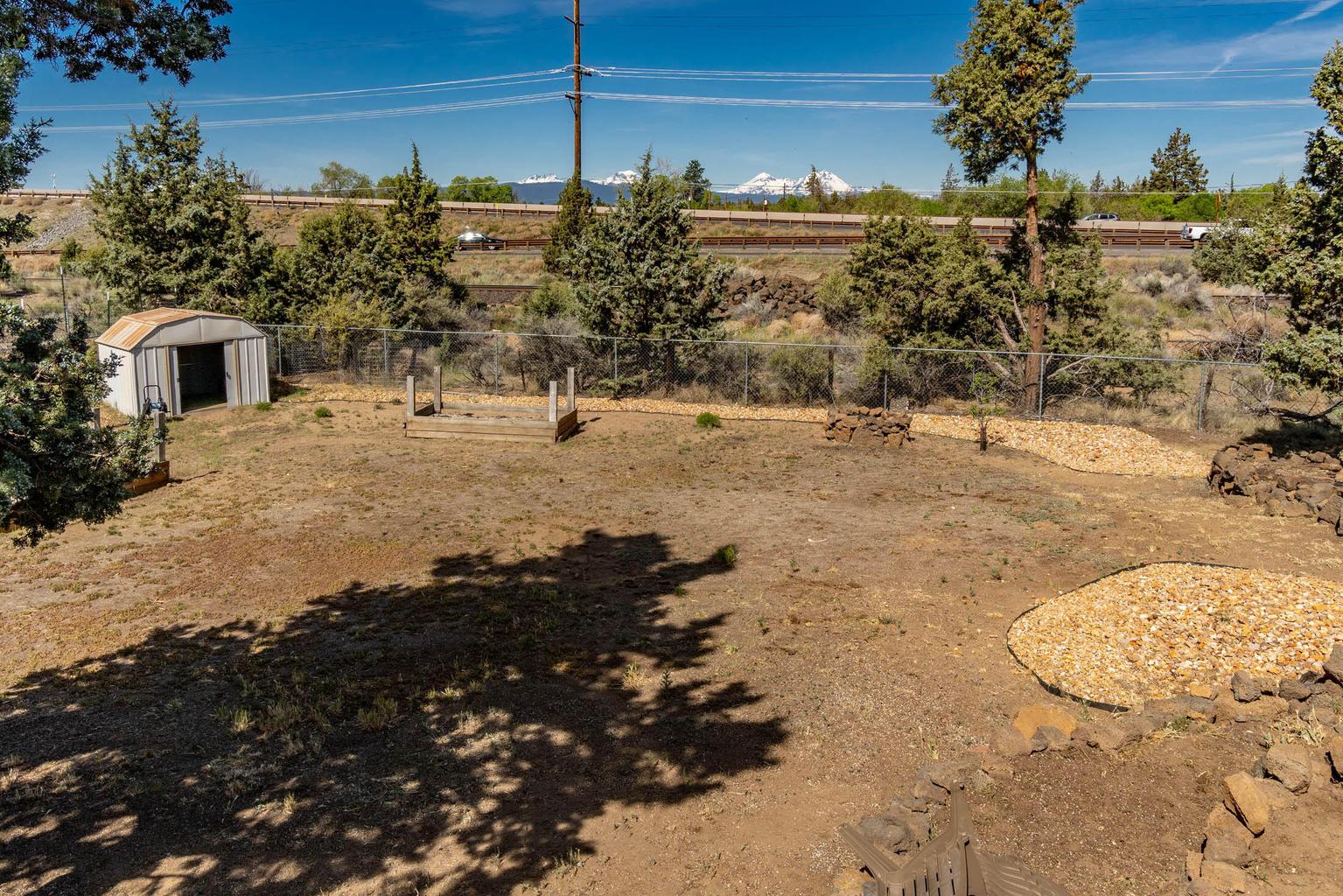 Rear Yard/Shed