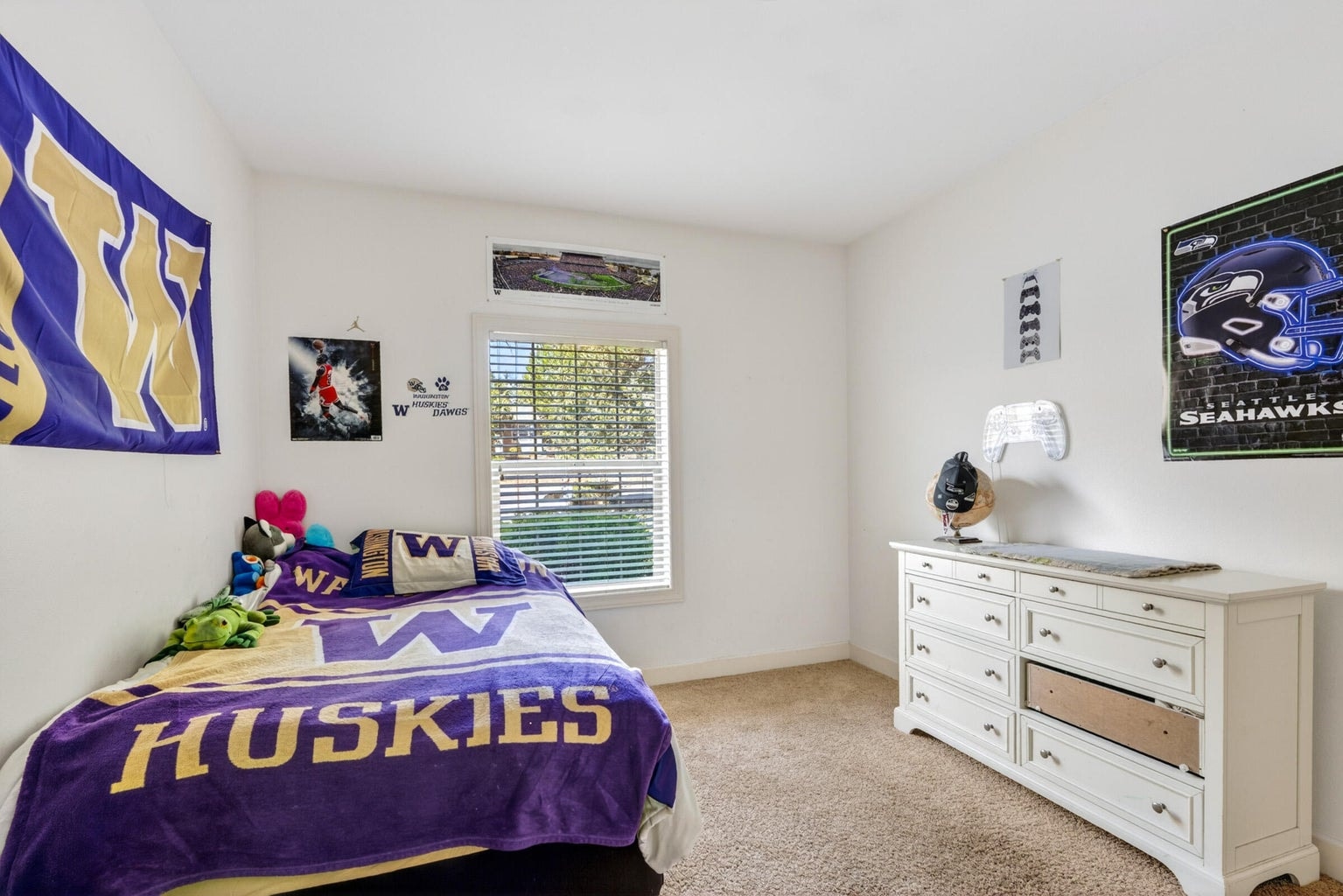 Photo of 1580 Murrelet Drive 37 of 69
