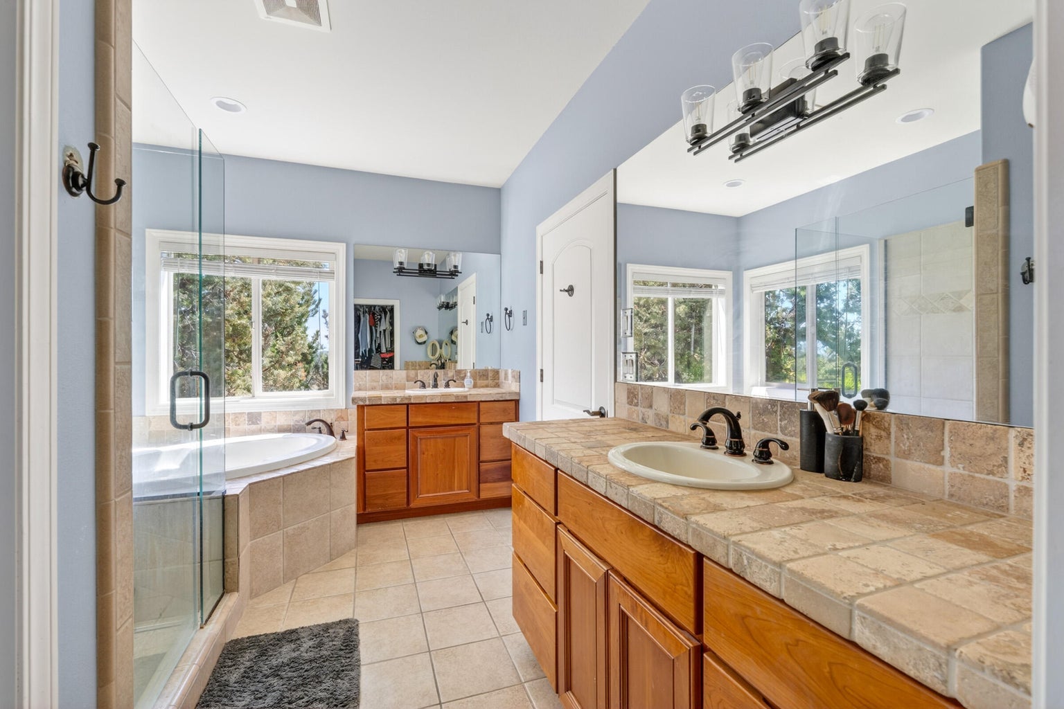 Double vanity