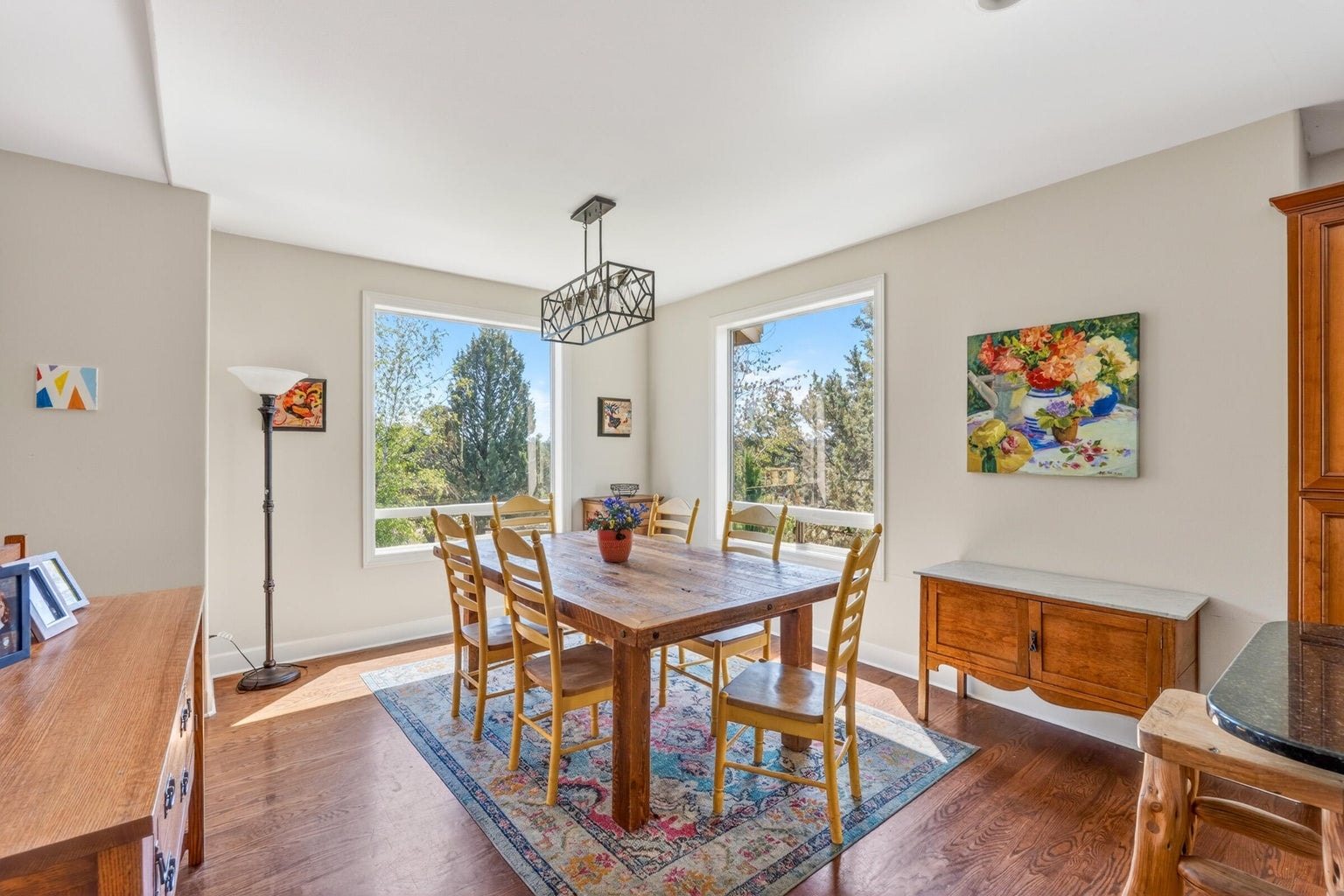 Dining w/lots of natural light