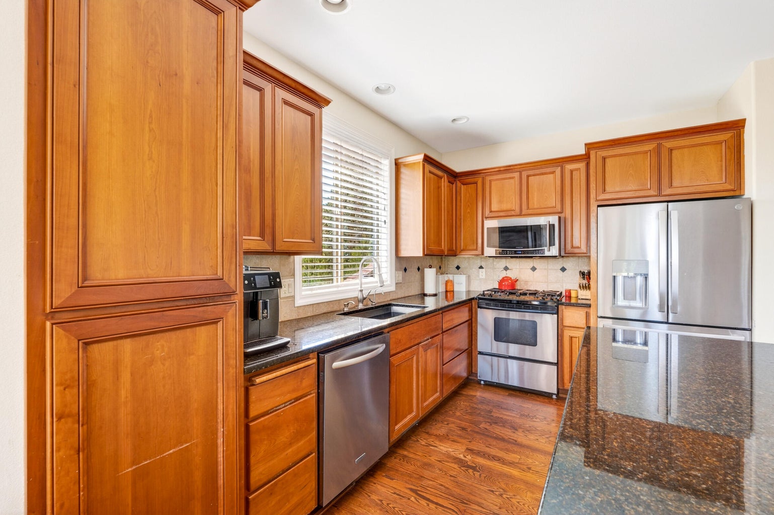 Photo of 1580 Murrelet Drive 17 of 69