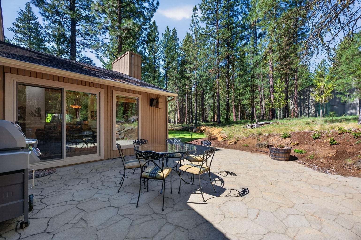 Outdoor Living and Dining - Natural Stone Patio