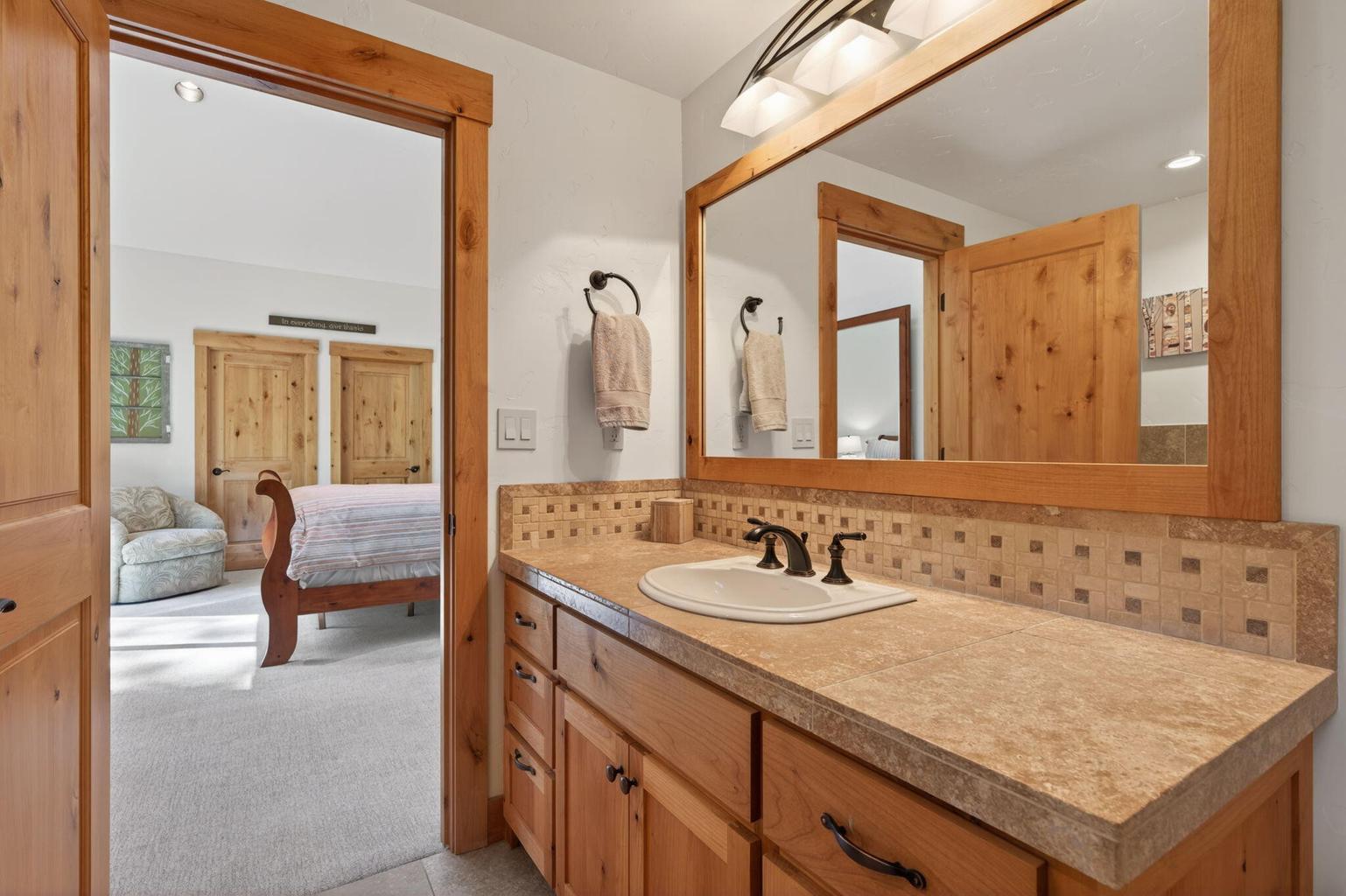 Primary Suite 2 - Bathroom