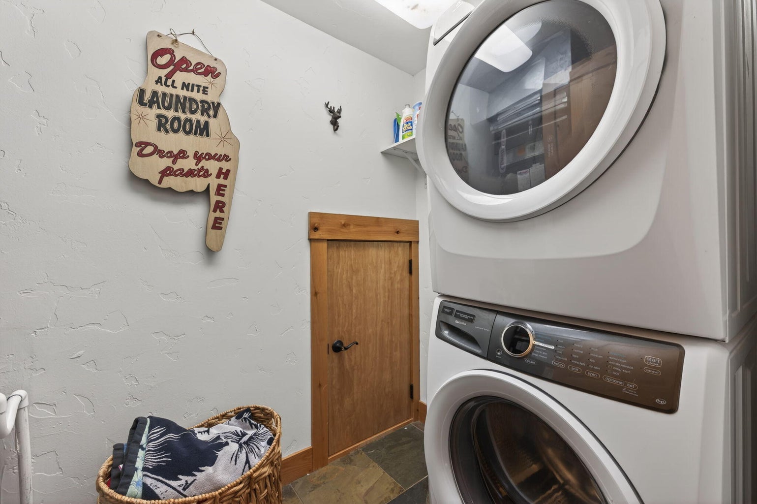 Laundry - stackable washer and dryer